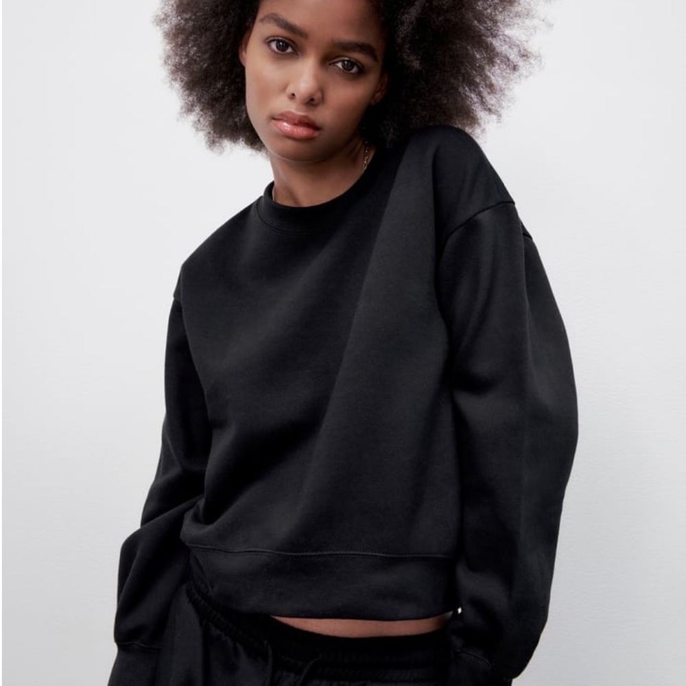 Zara basic black sweatshirt